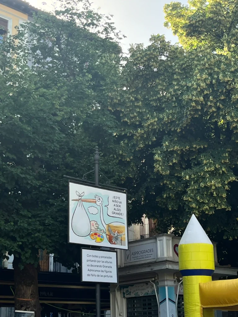 Place Bib-Rambla, un des endroits pour vivre le Corpus Christi à Grenade