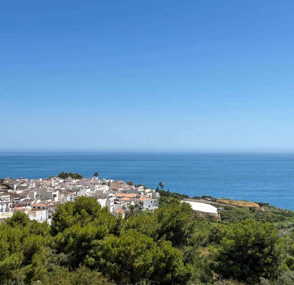 Vue depuis le restaurant au sein des grottes de Nerja