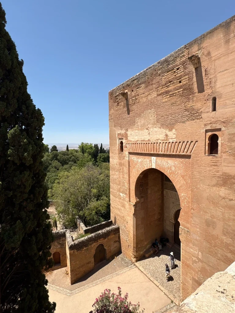 Puerta de la Justicia, sortie de la confrérie de l'Alhambra